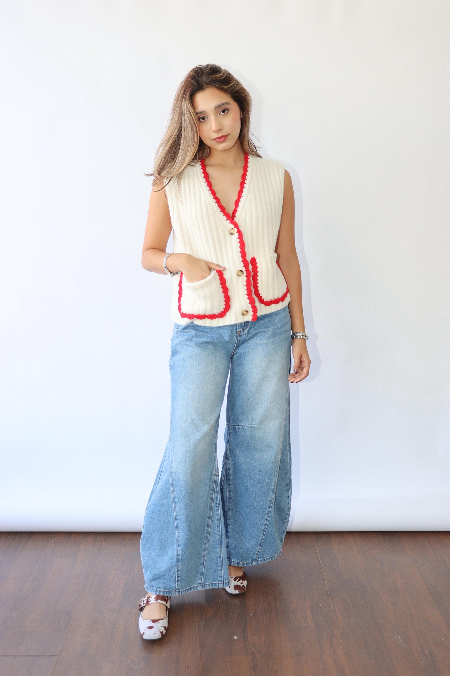 White/Red Vest