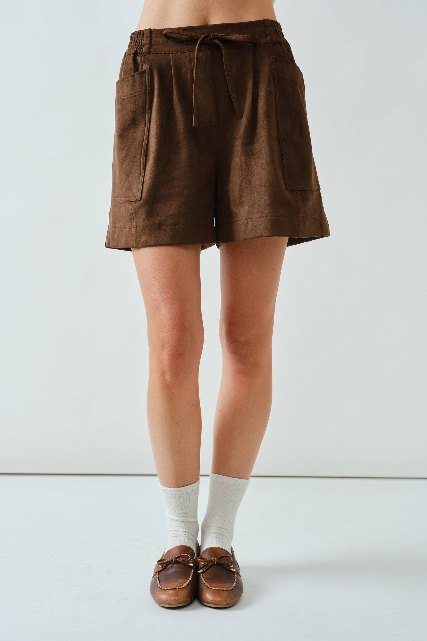 Suede Elastic Shorts