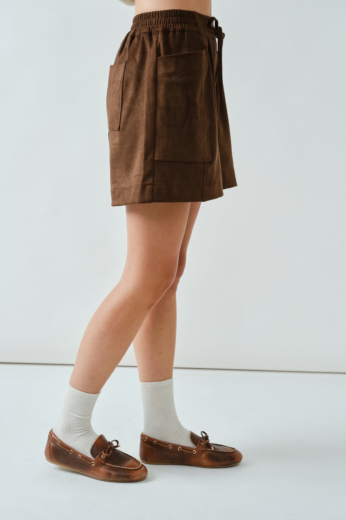 Suede Elastic Shorts