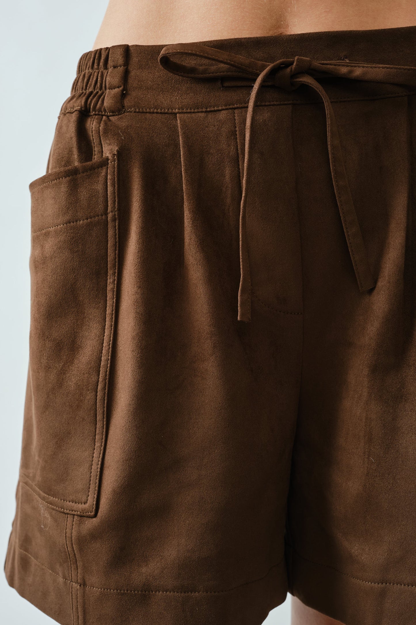 Suede Elastic Shorts